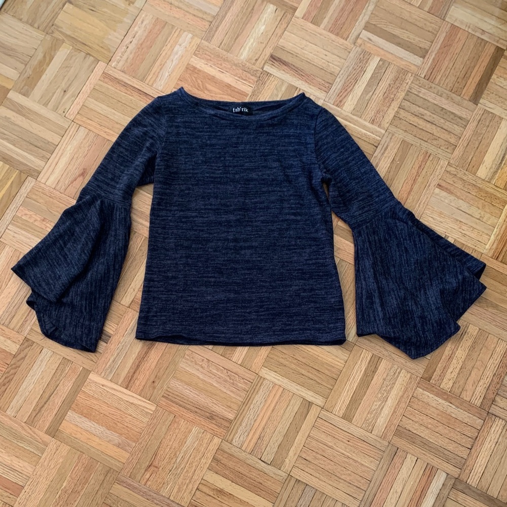 fab’rik Navy Bell Sleeve Knit Sweater - Women’s Size Medium - EUC - Picture 5 of 11